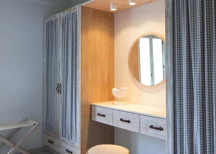 Elegant Bianca 2 Bedrooms Hot Tub & Beautiful Sea Villa Astypálaia