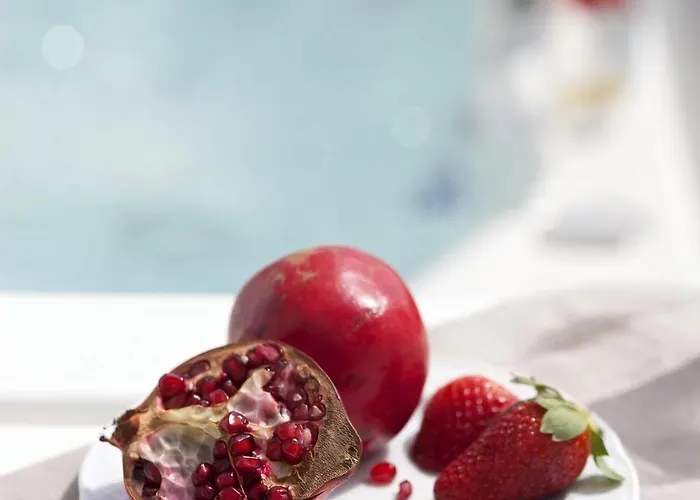 Elegant Bianca 2 Bedrooms Hot Tub & Beautiful Sea