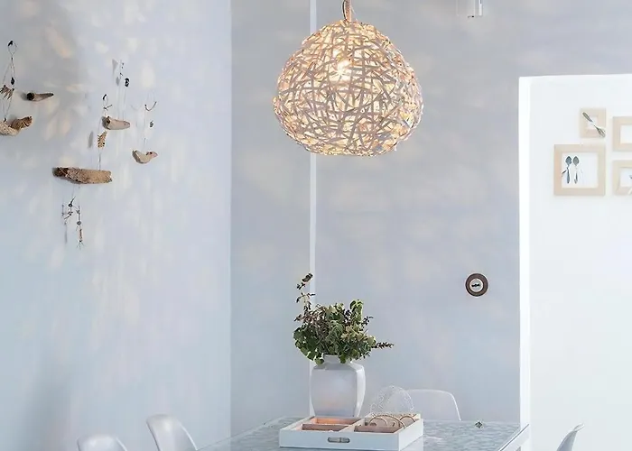 Villa Elegant Bianca 2 Bedrooms Hot Tub & Beautiful Sea *