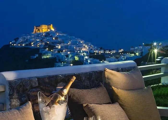 Elegant Bianca 2 Bedrooms Hot Tub & Beautiful Sea *